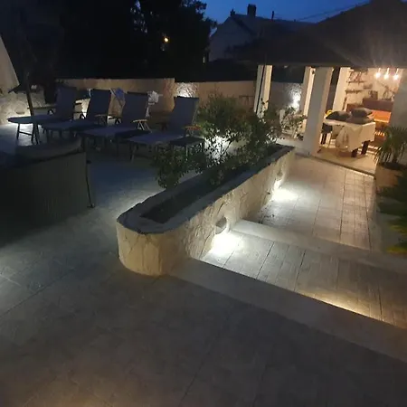 Anchor Apartment
