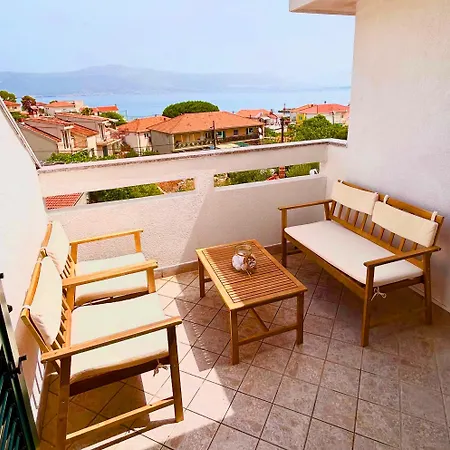 Anchor Apartment