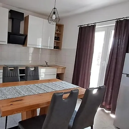 Anchor Guest house Celina